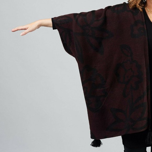 Cleobella Sevigny Leaf Shawl in Bordeaux & Black - Picture 6 of 10